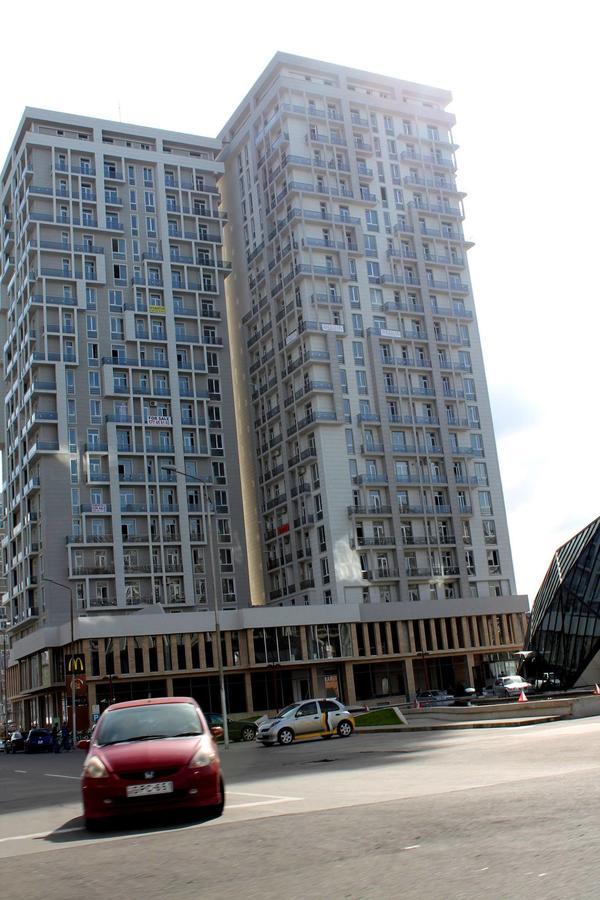 Flat Near The Mcdonald'S Apartment บาทูมิ ภายนอก รูปภาพ